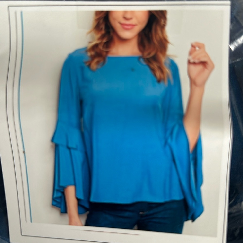 Blouse long bell sleeves- polyester - new